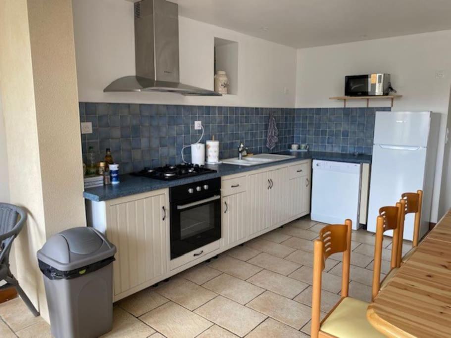 Maison De Ville Tres Calme Sées Eksteriør billede